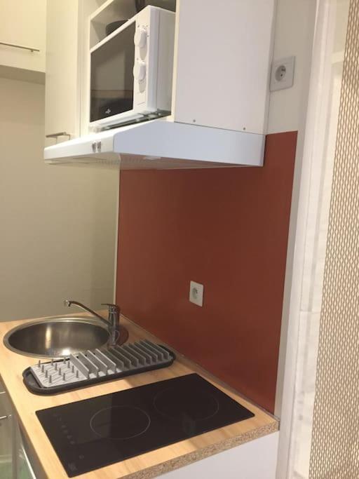 Petit Studio Fonctionnel Refait A Neuf Appartement *